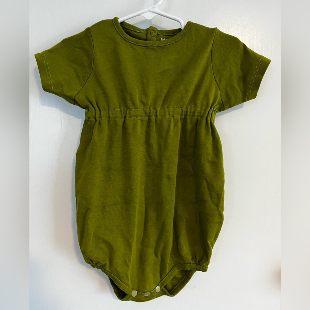 ADORABLE Misha and Puff Toddler Onesie, Size 2-3Yr